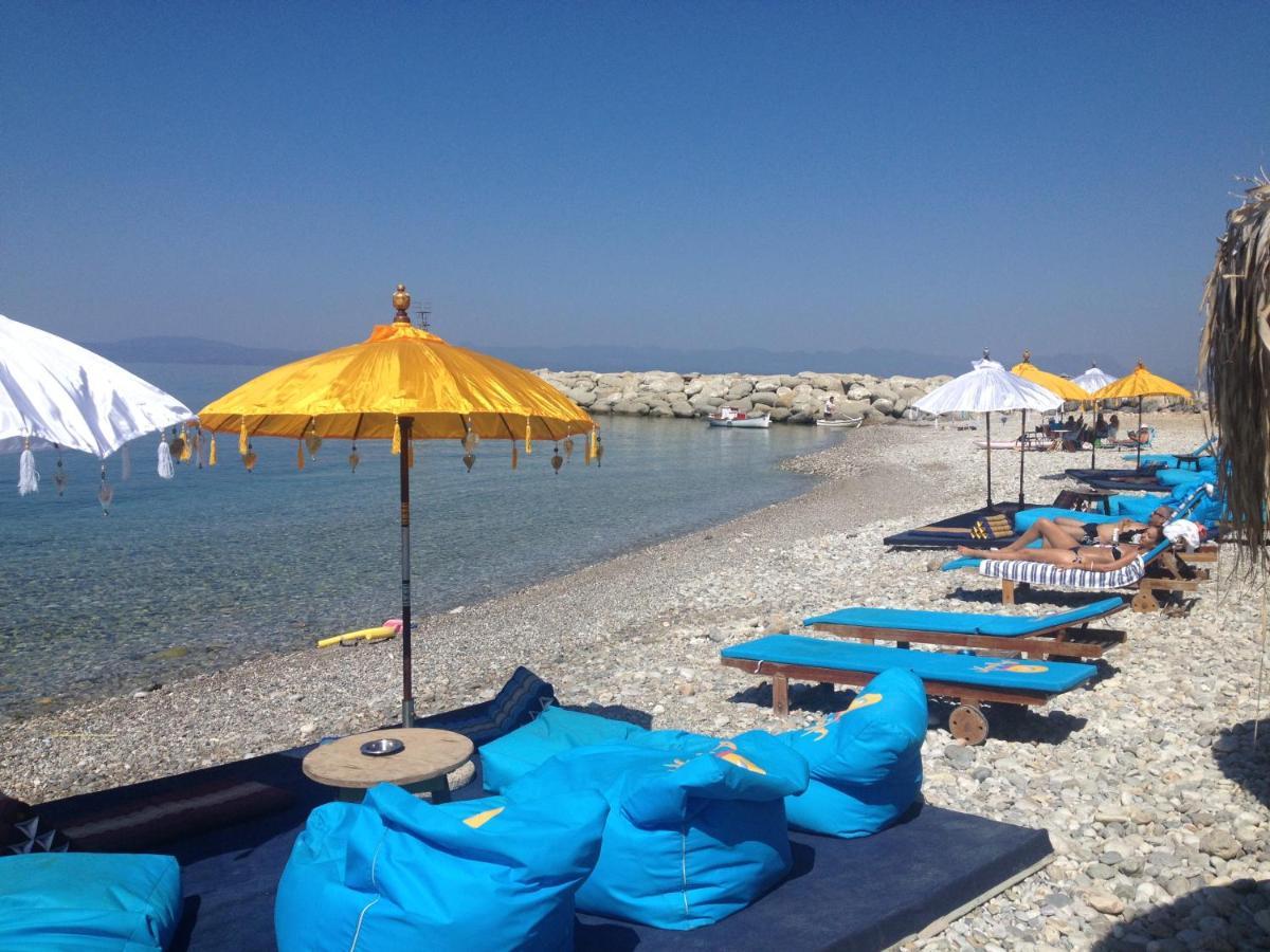 דירות Akrogiali Agali 2 Maizonette Front Of The Sea מראה חיצוני תמונה