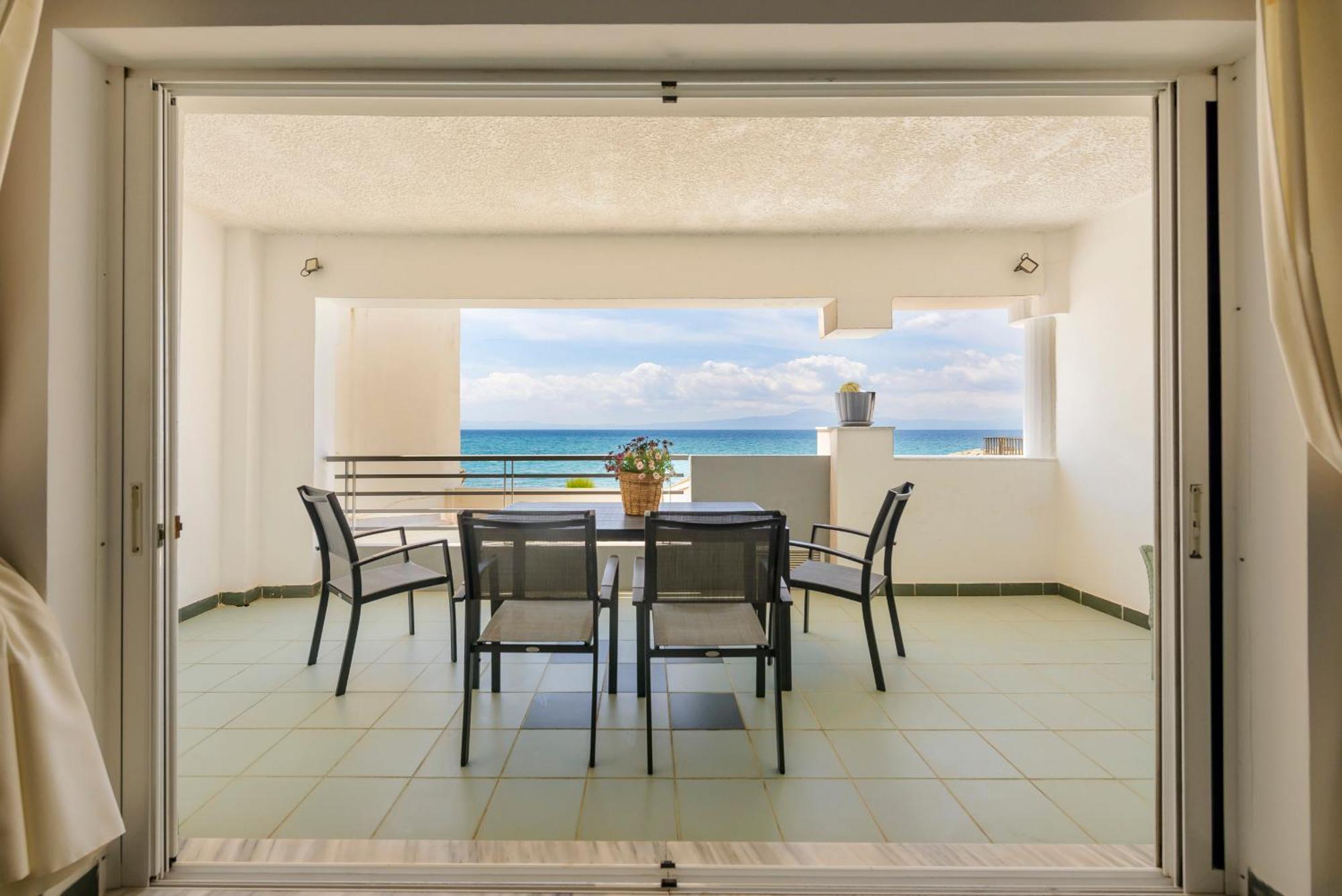דירות Akrogiali Agali 2 Maizonette Front Of The Sea מראה חיצוני תמונה