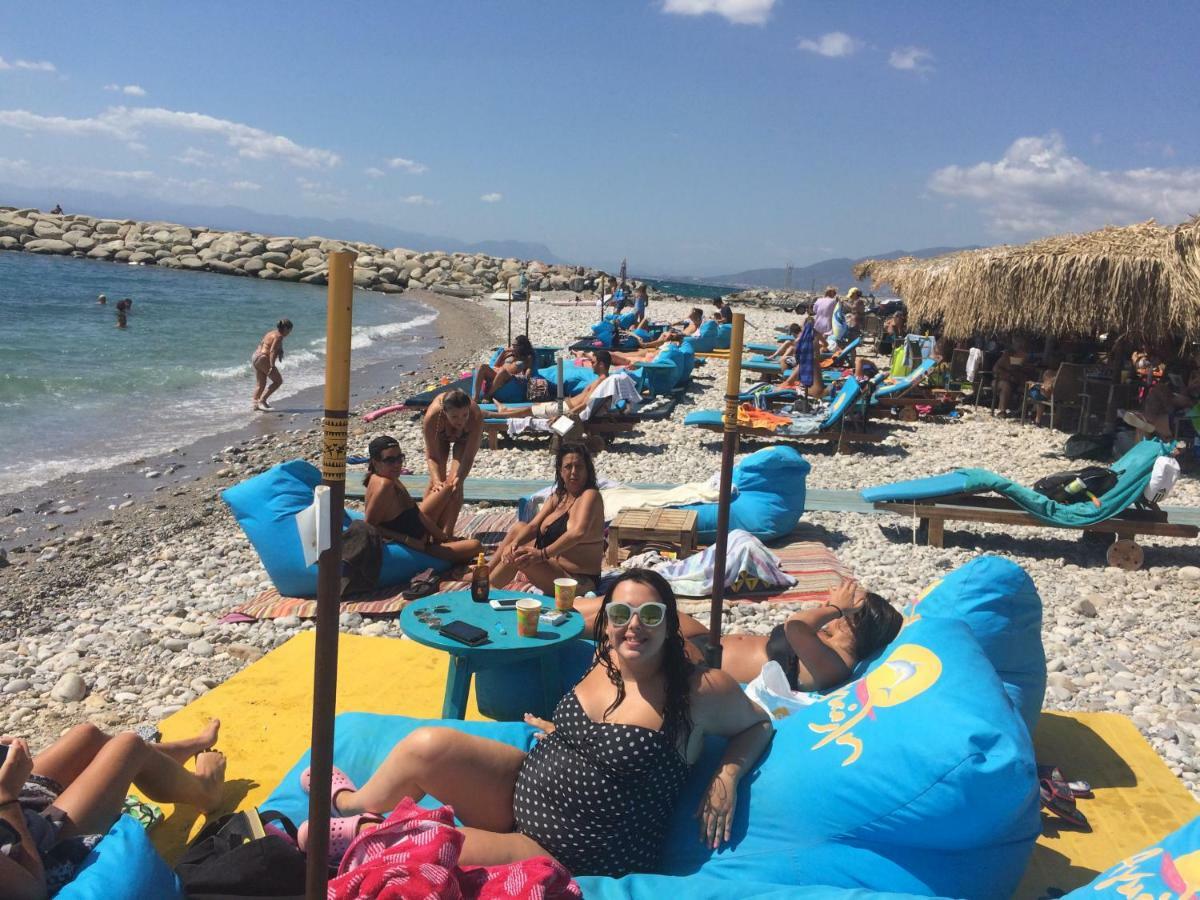 דירות Akrogiali Agali 2 Maizonette Front Of The Sea מראה חיצוני תמונה